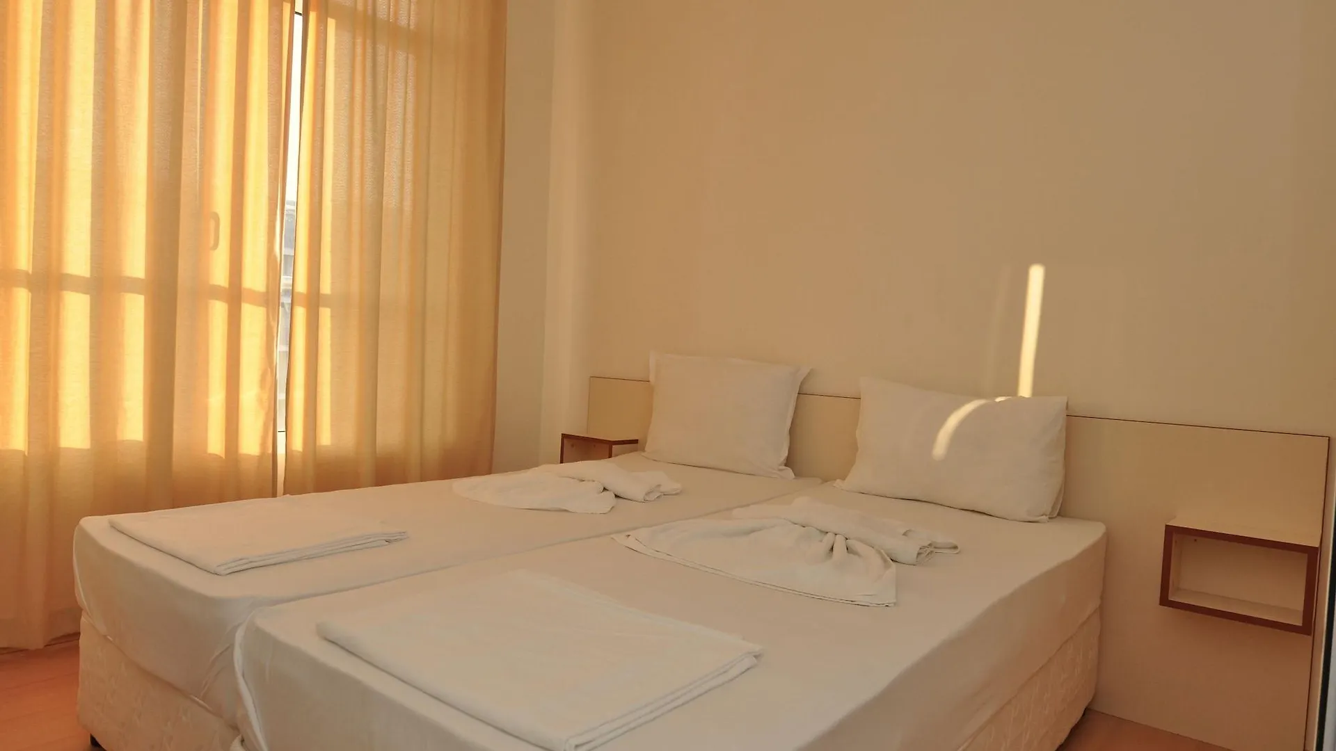 Rainbow 2 Holiday Complex Солнечный берег