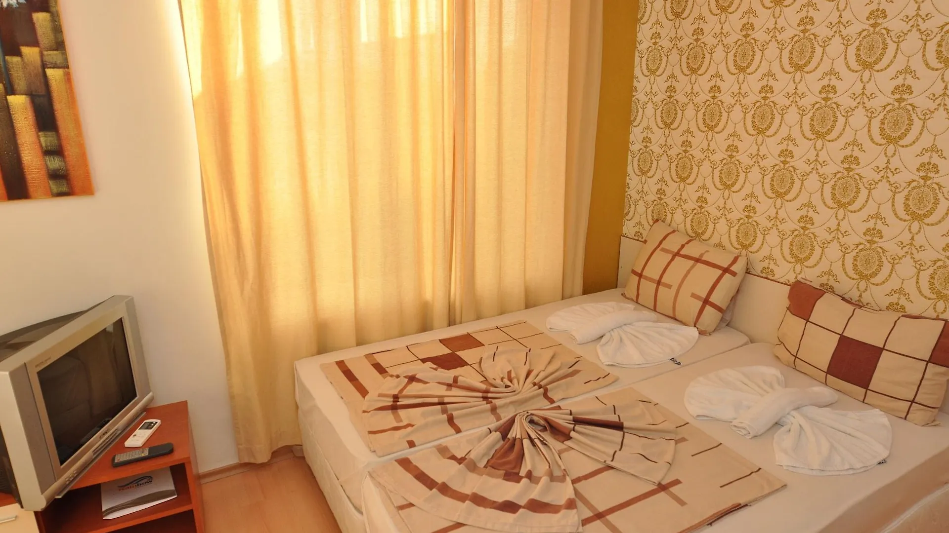Отель Rainbow 2 Holiday Complex Солнечный берег