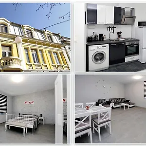 https://lux-apartment-central-street.primorskohotels.com