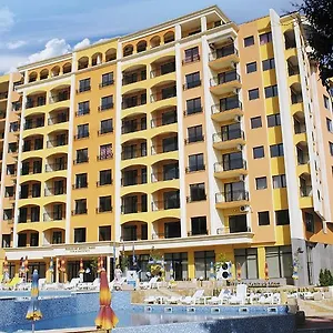 https://apartments-paradise-green-park.goldensandshotels.net